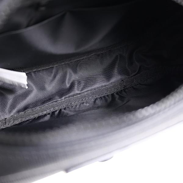 MONCLER モンクレール Nakoa Crossbody Bag クロスボディバッグ MONCLER モンクレール Nakoa Crossbody Bag クロスボディバッグ