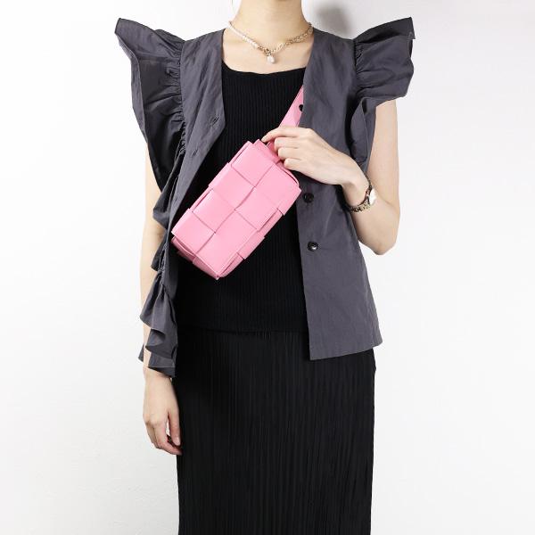 BOTTEGA VENETA ボッテガヴェネタ CASSETTE Shoulder Bag BOTTEGA VENETA ボッテガヴェネタ CASSETTE Shoulder Bag