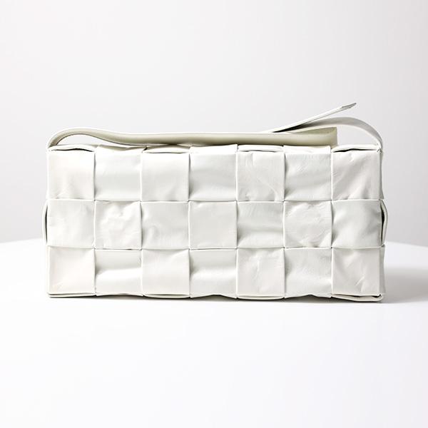 BOTTEGA VENETA ボッテガヴェネタ CASSETTE Crossbody Bag カセット クロスボディバッグ ショルダーバッグ 鞄 イントレチャート レザー 629068 VCQ71の画像
