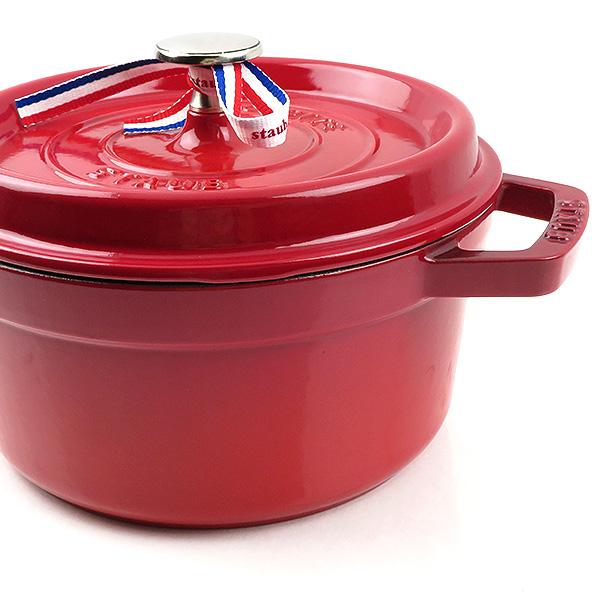 値下げ！Staub ストウブラッピングピコ・ココットラウンド ココット 16cm チェリーレッド　新品未使用 Staub（ストウブ） 【BUY2 30%OFF】ストウブ ピコ・ココット ラウンド