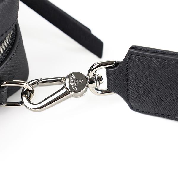 ヴィヴィアン ウエストウッド VIVIENNE WESTWOOD ショルダーバッグ MELIH カメラバッグ クロスボディ オーブロゴ ヴィーガンレザー ロゴストラップ 43040086U S000B Vivienne Westwood（ヴィヴィアンウエストウッド） Melih Camera Bag