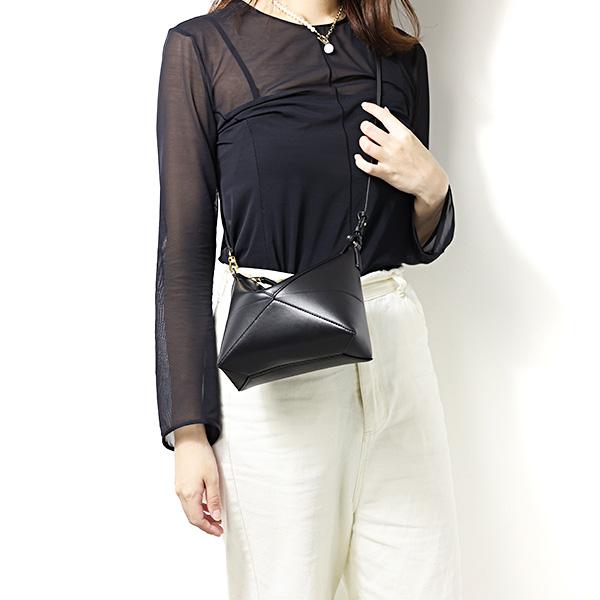LOEWE ロエベ Puzzle Fold Pouch Bag パズルフォルド ポーチ LOEWE ロエベ Puzzle Fold Pouch Bag パズルフォルド ポーチ