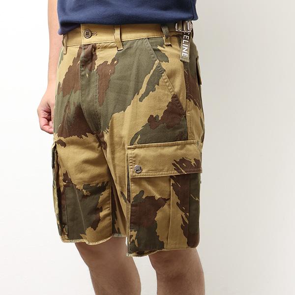 CELINE セリーヌ Cargo Bermuda Shorts ショートカーゴパンツ バミューダショーツ カモ柄 カーゴパンツ ボトムス コットン メンズ 2Z675064Y 02EVの画像