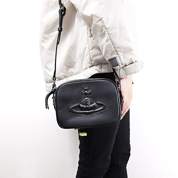 Vivienne Westwood（ヴィヴィアンウエストウッド） ANNA CAMERA BAG
