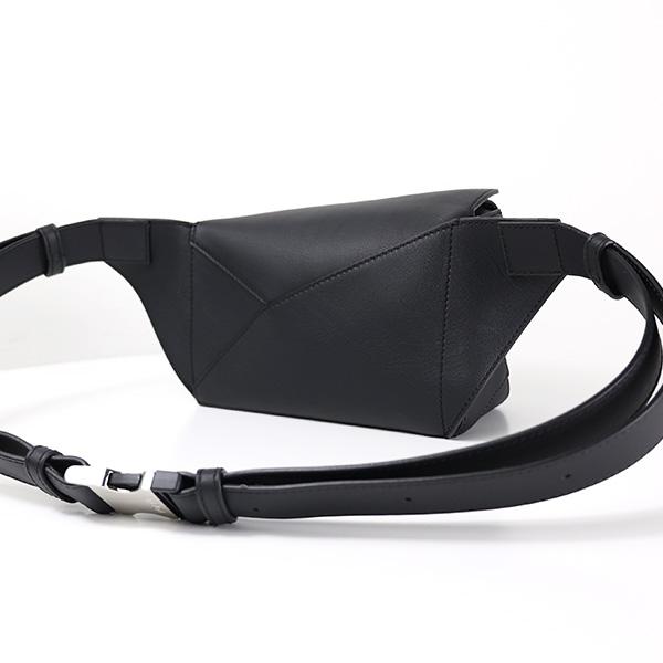 LOEWE (ロエベ) 商品名: PUZZLE SMALL BUMBAG ( LOEWE ロエベ クロスボディバッグ/PUZZLE SMALL BUMBAG メンズ
