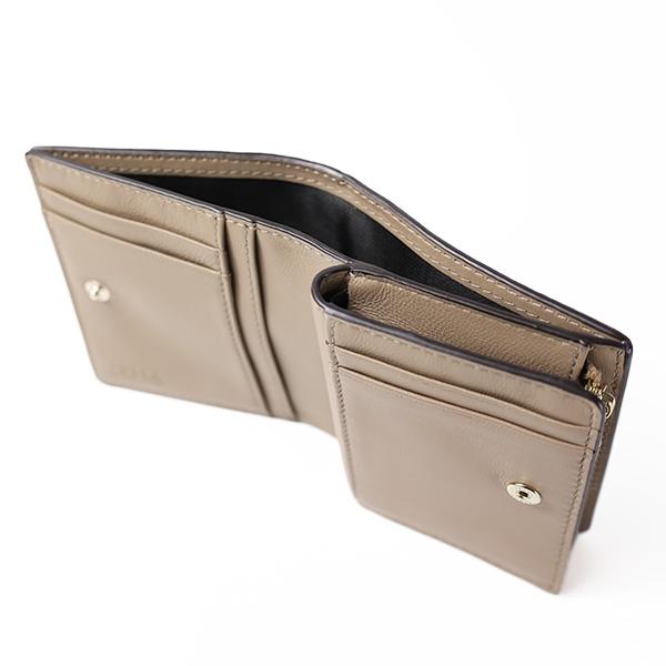 FURLA（フルラ） S CAMELIA COMPACT WALLET 二つ折り財布 カメリア
