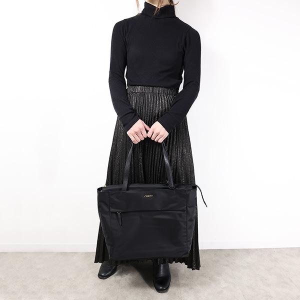 TUMI トゥミ トートバッグ Voyageur Tote Bag M ヴォヤジュール TUMI トゥミ トートバッグ Voyageur Tote Bag M ヴォヤジュール