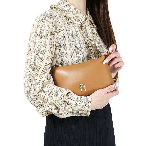 極美品✨フルラ ショルダーバッグ 現行 ディアマンテ ワンハンドル アーチロゴ FURLA（フルラ） ショルダーバッグ DIAMANTE MINI CROSSBODY BAG