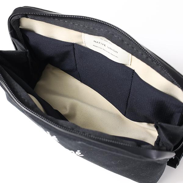 MAISON KITSUNE Maison Kitsune メゾンキツネ ポーチ Cafe Logo