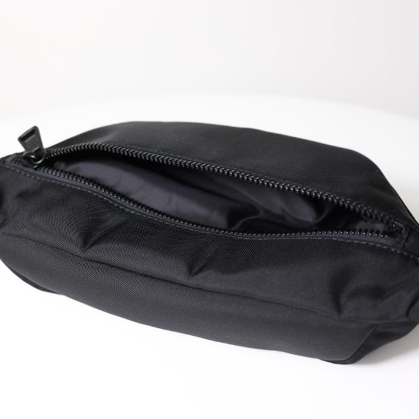 MONCLER（モンクレール） ボディバッグ DURANCE Crossbody Bag 5M00005