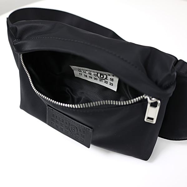 MM6 エムエムシックス ボディバッグ Crossbody Bag SB5WB0001 P6416