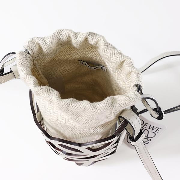 LOEWE ロエベ ショルダーバッグ Anagram Cut Out Pocket