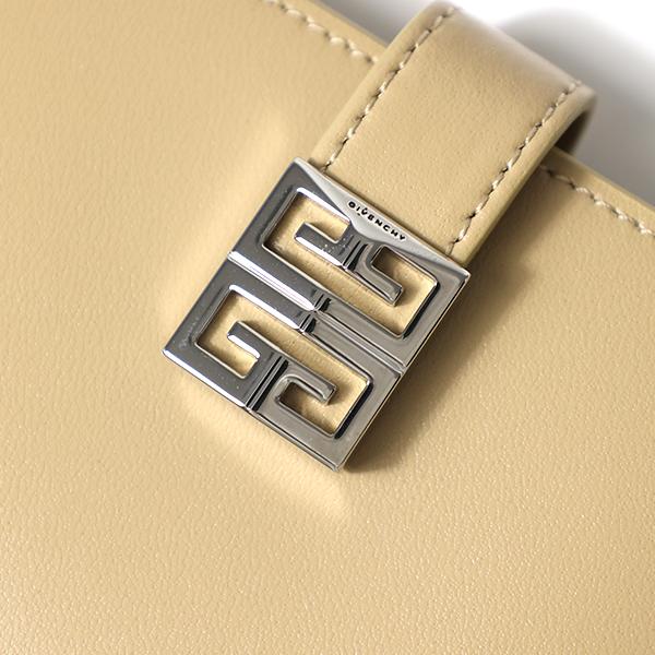 新品未使用‼️ジバンシー レザー 4G ミディアムウォレット 財布 楽天市場】GIVENCHY ジバンシー 二つ折り財布 4G Medium Wallet
