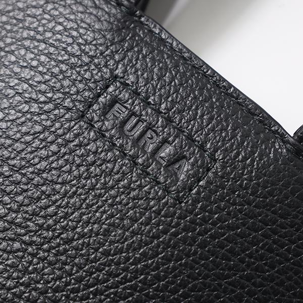 FURLA（フルラ） ショルダーバッグ CAMELIA VERTICAL CROSSBODY BAG