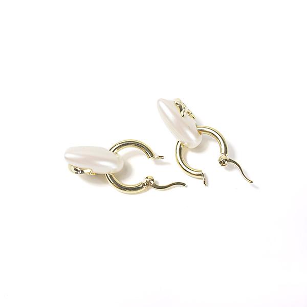 Vivienne Westwood（ヴィヴィアンウエストウッド） ピアス FLORENTIA