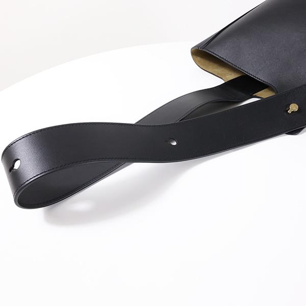LOEWE（ロエベ） ショルダーバッグ Pebble Bucket Medium ペブル