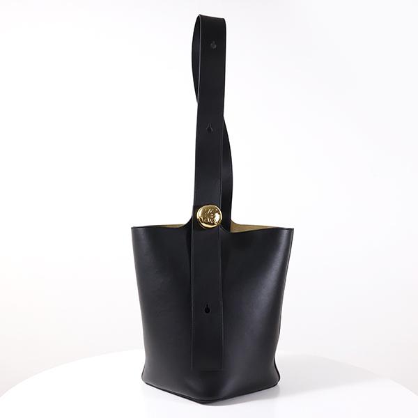 LOEWE（ロエベ） ショルダーバッグ Pebble Bucket Medium ペブル 