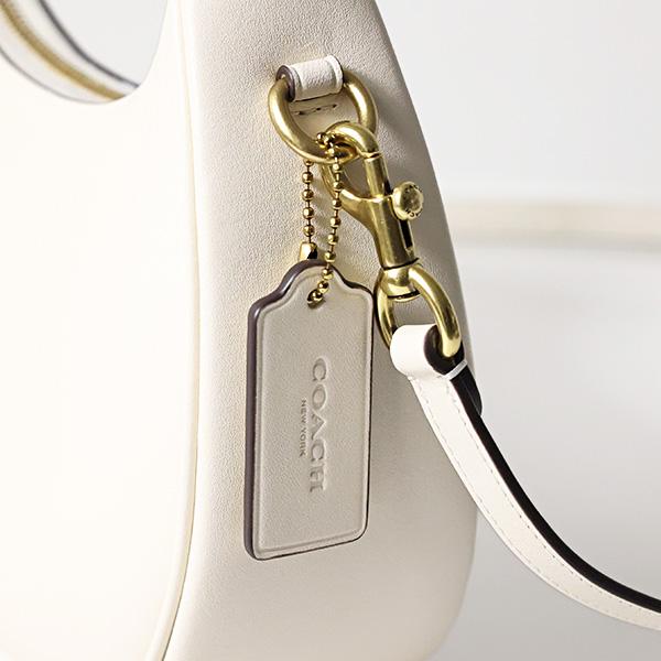 COACH（コーチ） ショルダーバッグ Jonie 22 Shoulder Bag ジョニー22