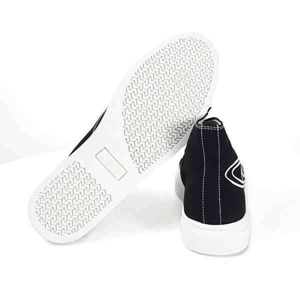Vivienne Westwood（ヴィヴィアンウエストウッド） スニーカー