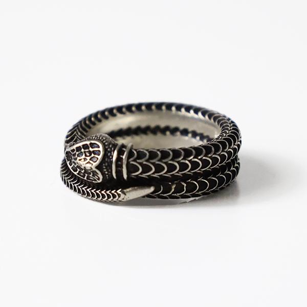 美品 GUCCI グッチ リング 10号 アメジスト シルバー スネーク 希少 GUCCI（グッチ） リング Snake Motif Aged Sterling Silver Ring