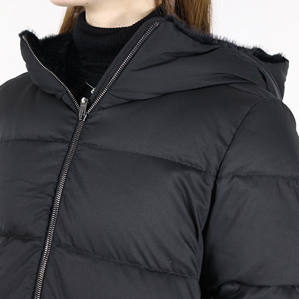HERNO（ヘルノ） ダウンコート A-Shape Fur Down Coat PI001948D