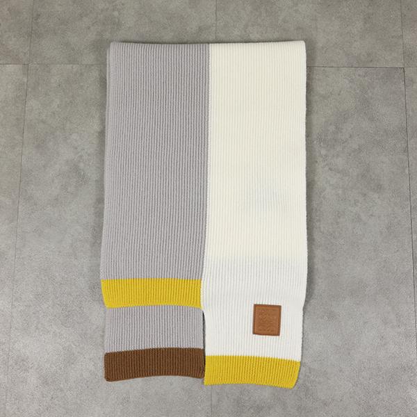 LOEWE（ロエベ） マフラー Wool Asymmetric Scarf アシンメトリー