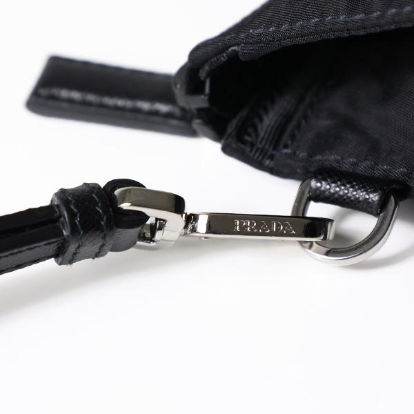 PRADA（プラダ） 【LaG ヴィンテージ】PRADA クラッチバッグ Re-Nylon