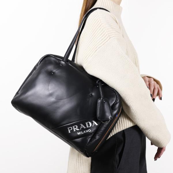 PRADA（プラダ） 【LaG ヴィンテージ】PRADA ショルダーバッグ Padded