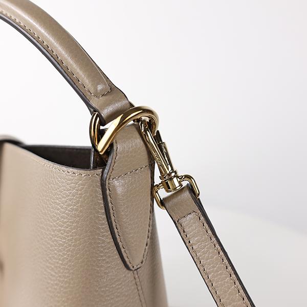 TOD'S（トッズ） ショルダーバッグ T TIMELESS Shoulder Bag T