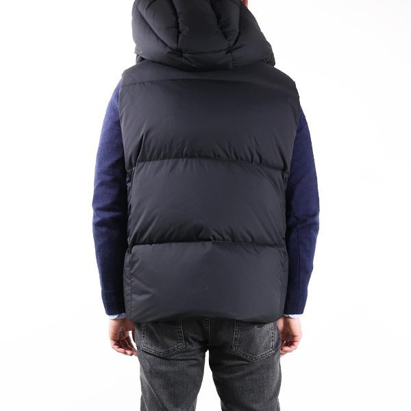 TATRAS タトラス ダウンベスト MELKO Down Vest メルコ MJXA0012013588 メンズ ナイロン フード付き ジレ ロゴパッチ アウターの画像
