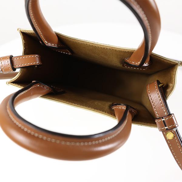 【美品】セリーヌ　バーティカルカバ　ミニ　ストラップ付き CELINE（セリーヌ） 【中古品】CELINE ショルダーバッグ Mini Vertical