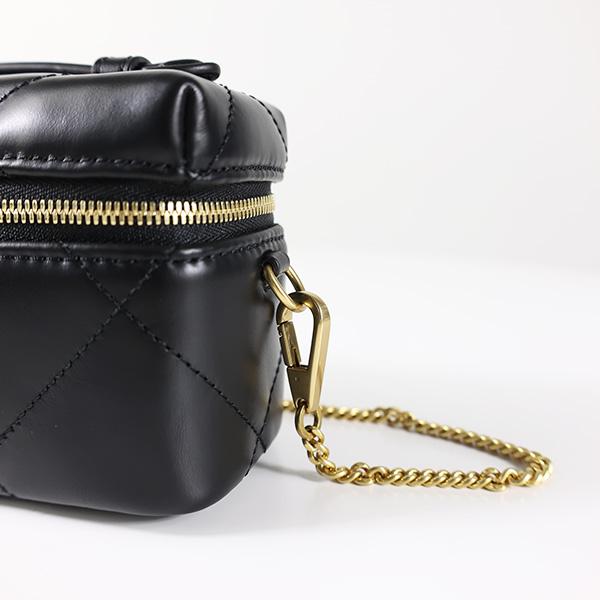 TORY BURCH（トリーバーチ） バニティバッグ Kira Diamond Quilt East