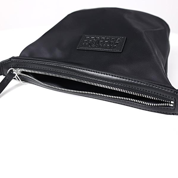 MM6 エムエムシックス ショルダーバッグ Numeric Vertical Crossbody