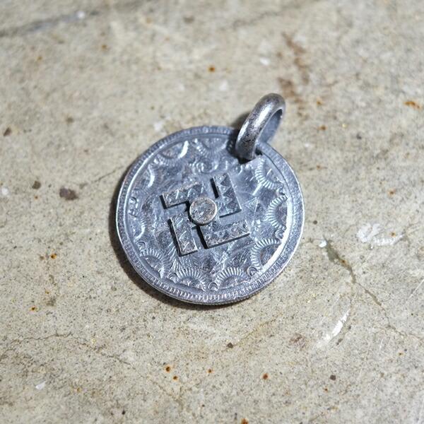 WESTRIDE ウエストライド【BIRDHEAD SWASTIKA PENDANT≪ALL SILVER925