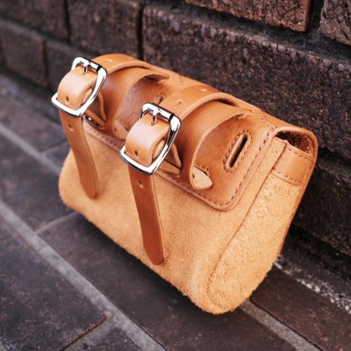 MOTIVE EQUIPPED モーティヴ イクイップド【MOTIVE MULTIPLE BAG】牛革