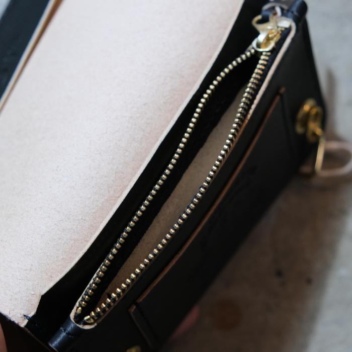 Vin＆Age ヴィンアンドエイジ【VWT2】【MIDDLE TRACKER WALLET