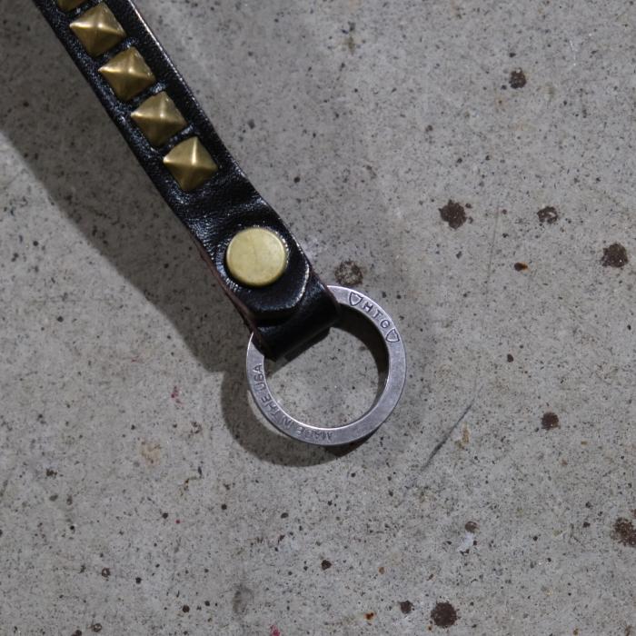 HTC エイチティーシー【Key Holder】ループキーホルダー スタッズ 牛革