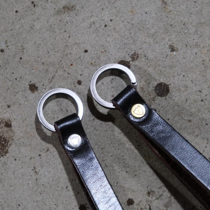 HTC エイチティーシー【Key Holder】ループキーホルダー スタッズ 牛革