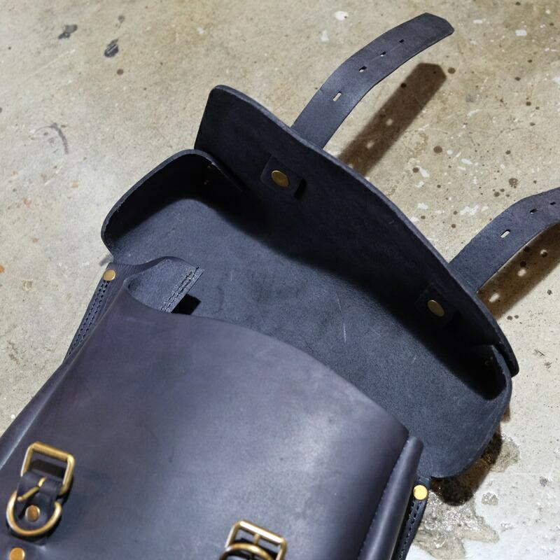 UNCROWD(アンクラウド)【2450】【RIGID SIDE BAG】《UNCROWD × VASCO