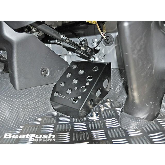 ハイエース ドライバーフットレスト ※単品装着不可 トヨタ ハイエース