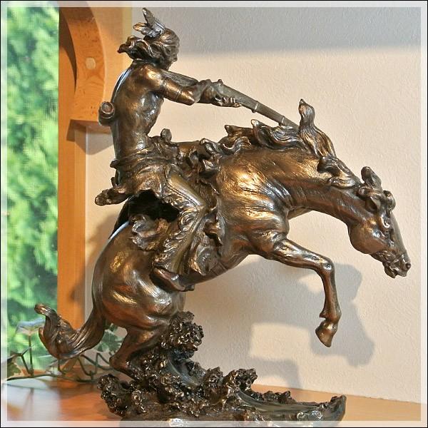 アメリカインディアンの置物 インディアン像 置物/Indian/先住民族/馬/置き物/アメリカ直輸入