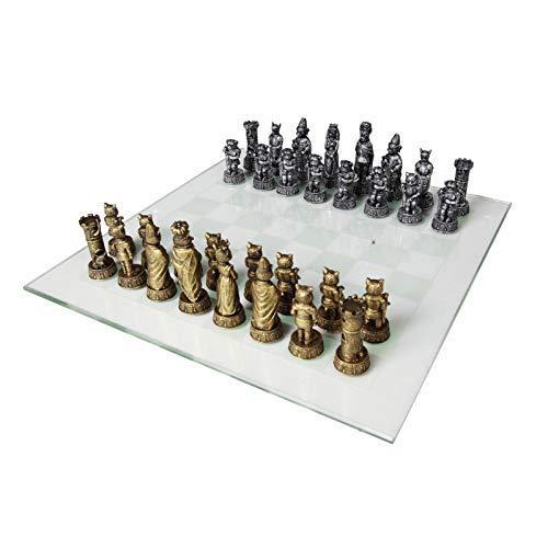 海外の珍しい日用品お買い求めできます！Cats Versus D0gs Chess Set 3.5 Inch Tall Hand Painted with Glass B0ard【並行輸入品】