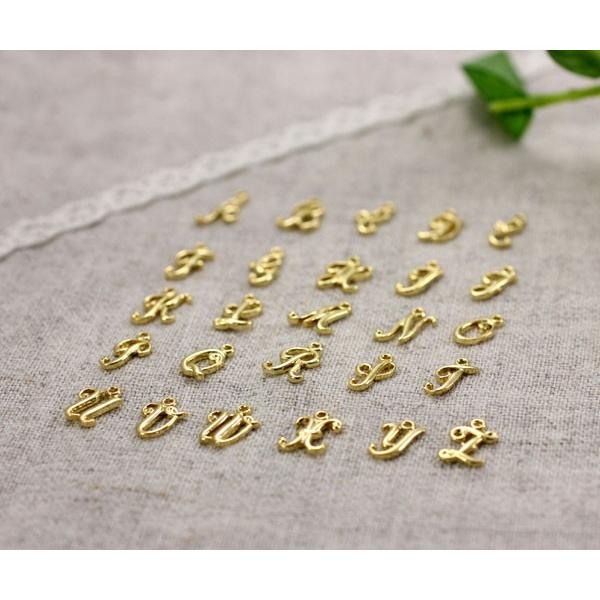 プチペンダントトップ 日本製18金鍍金イニシャル-筆記体 : ララ