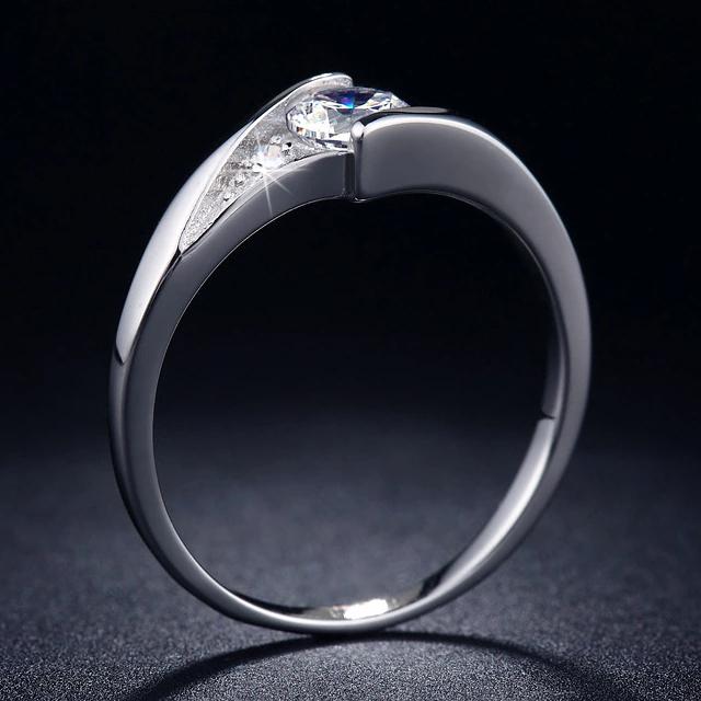 指輪 リング レディース デザインリング 一粒石 0.6ct CZダイヤモンド AAAA キュービック ジルコニア スターリング シルバー925 プラチナ コーティング仕上げ |  | 03