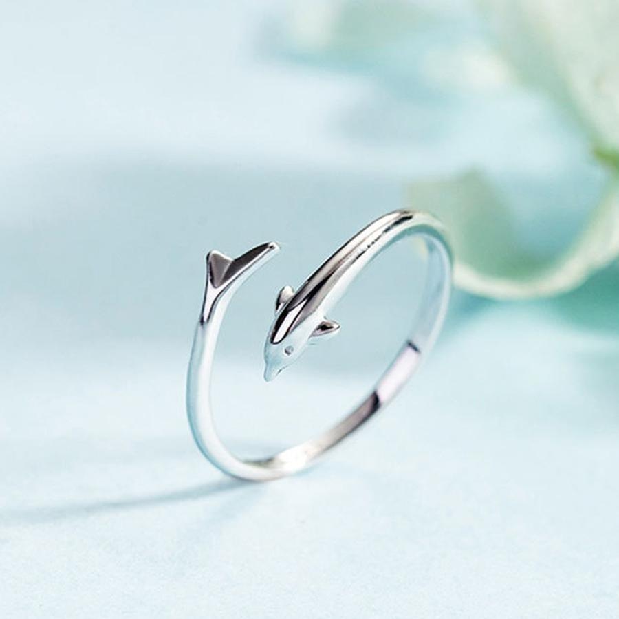指輪 リング レディース ドルフィンリング イルカ モチーフ フリーサイズ ハワイアン シルバー925 プラチナ コーティング仕上げ シルバーリング アレルギー対応 |  | 02