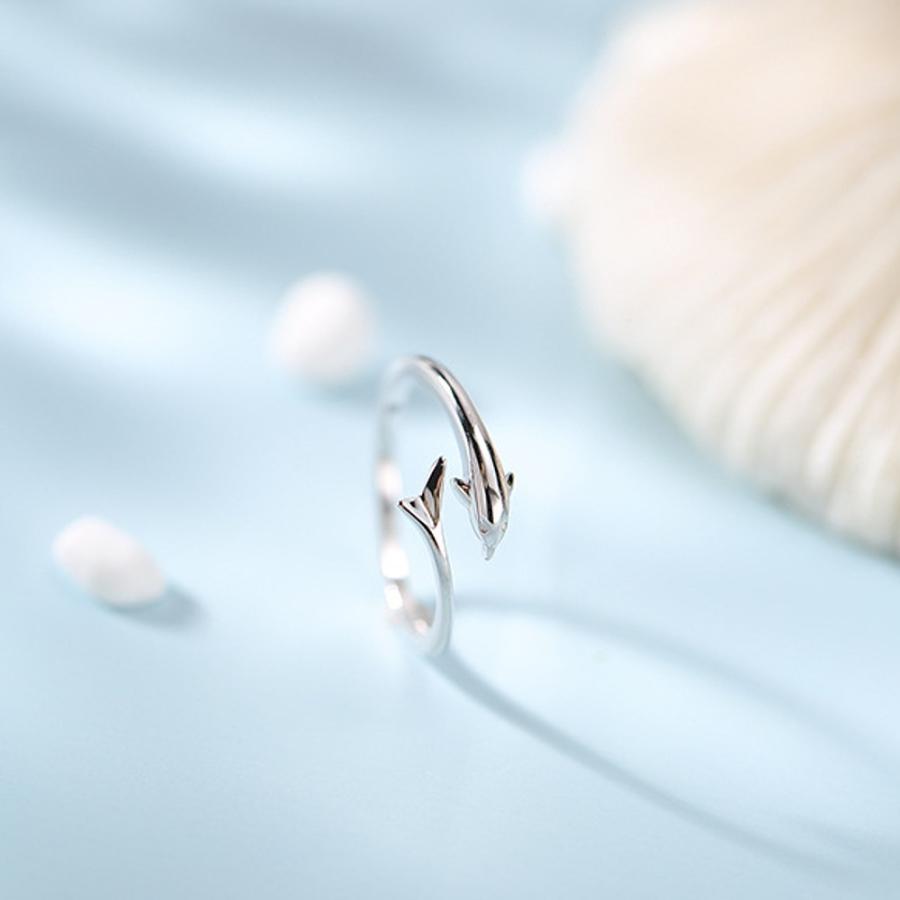 指輪 リング レディース ドルフィンリング イルカ モチーフ フリーサイズ ハワイアン シルバー925 プラチナ コーティング仕上げ シルバーリング アレルギー対応 |  | 04