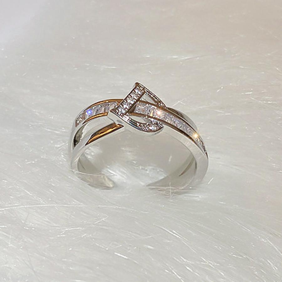 指輪 リング レディース D イニシャル CZダイヤモンド AAAA ジルコニア シルバー925 プラチナ ロジウムコーティング仕上げ フリーサイズ アレルギー対応 |  | 01