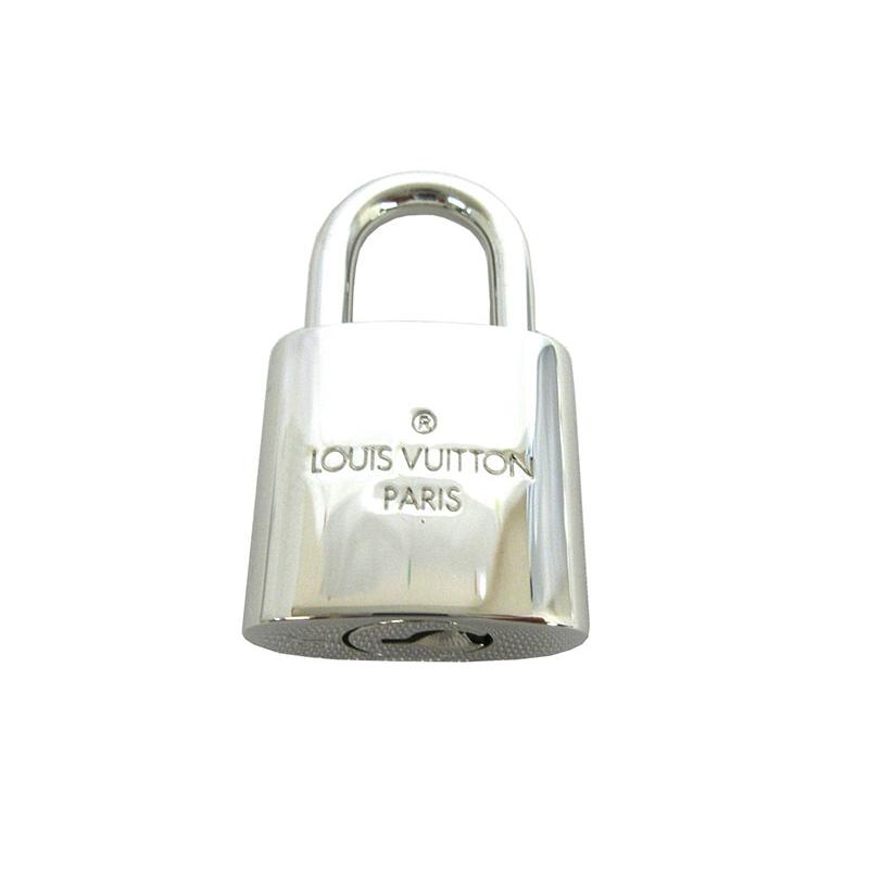 LOUIS VUITTON 新品 未使用 ルイ ヴィトン パドロック かぎ カギ LOUIS VUITTON 新品 未使用 ルイ ヴィトン パドロック かぎ カギ