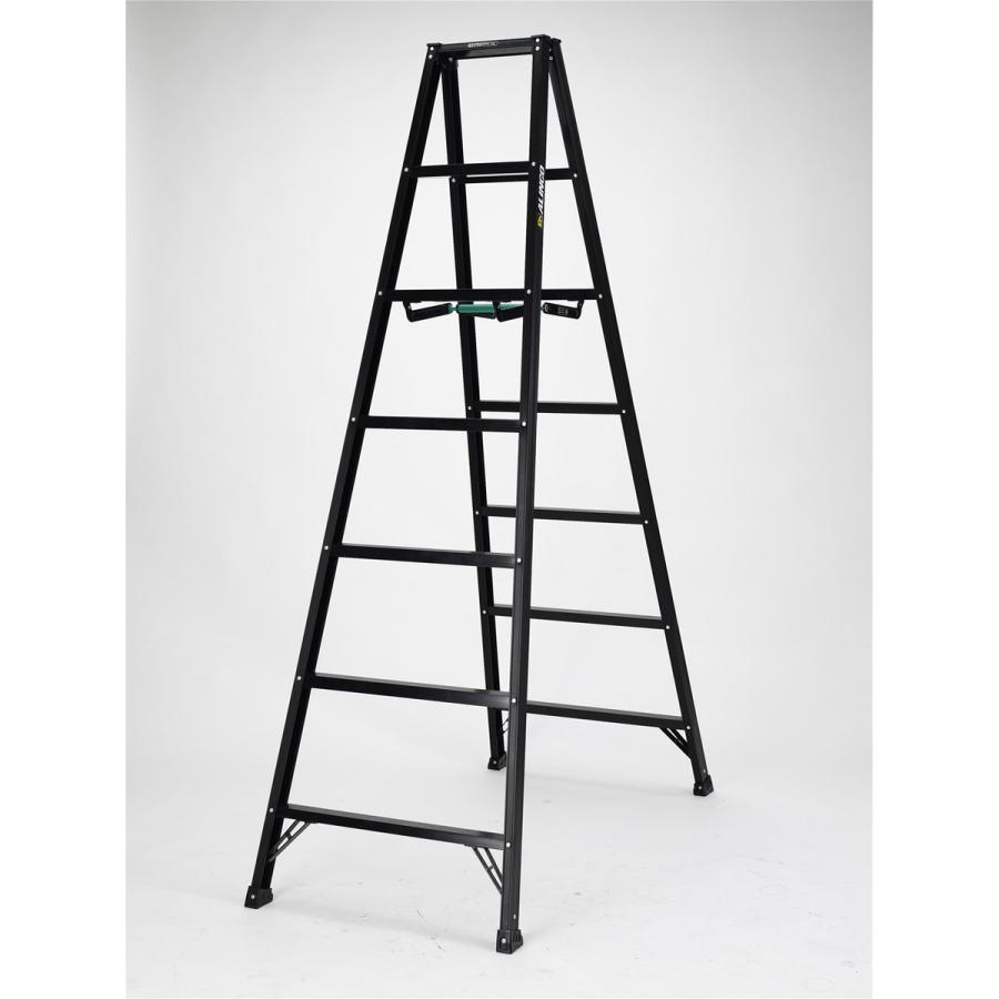 伸縮脚付専用脚立 KARU | 脚立 | 製品情報 | 住宅機器事業部