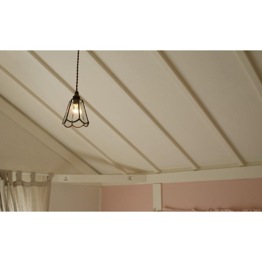 LAMPLAMP -Royal Lamp Works-(R),  ステンドグラス ペンダントランプ Petit Fleur *hammerd* オシャレ シンプル 日本製 ハンドメイド 送料無料の画像